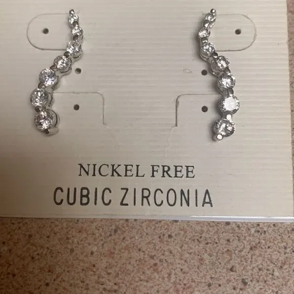 Cz nickel free drop earrings - Picture 3 of 3